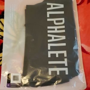 Alphalete Revival Short Sleeve Crop in Black XL